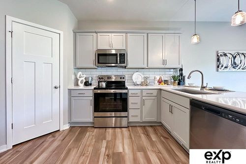 7919 N 93rd St, Omaha, NE, 68122-1345 | Card Image