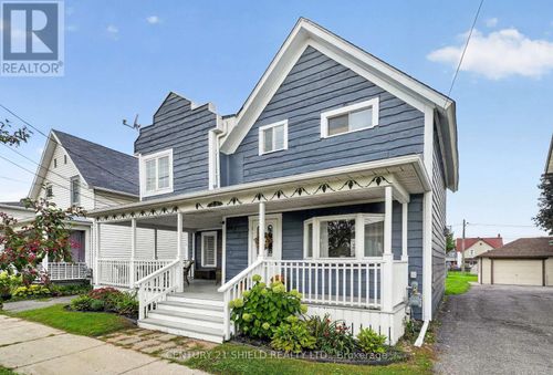 427 Water St W, Cornwall, ON, K6J1A6 | Card Image