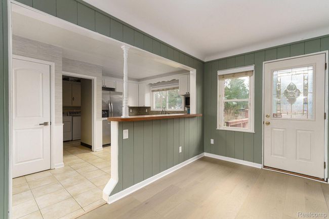 family room into kitchen | Image 13
