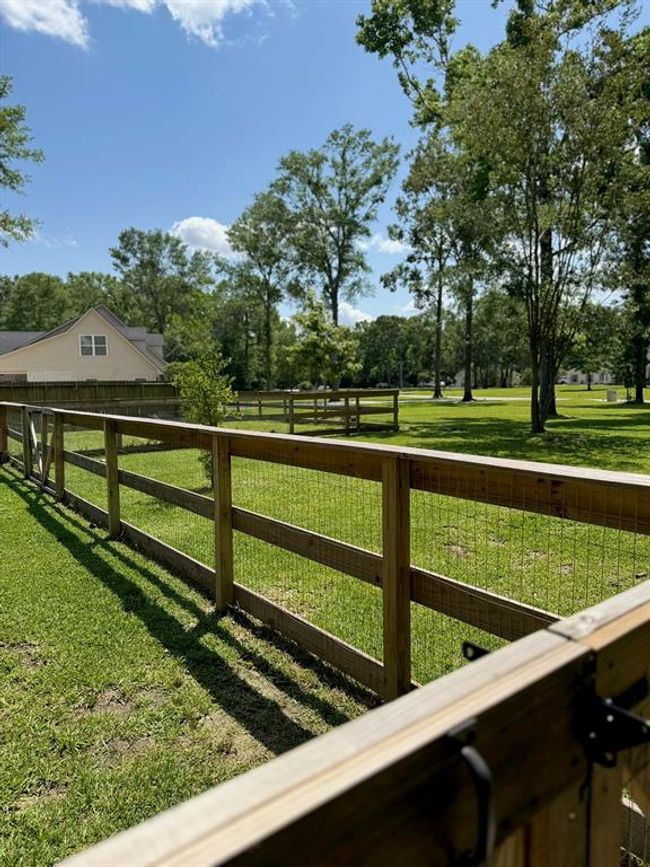 29015 Commons Oaks Dr, House other with 5 bedrooms, 4 bathrooms and 2 parking in Huffman TX | Image 9