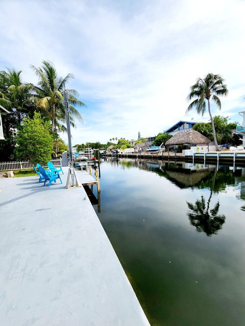 135 Tequesta St, Tavernier, FL, 33070-2139 | Card Image