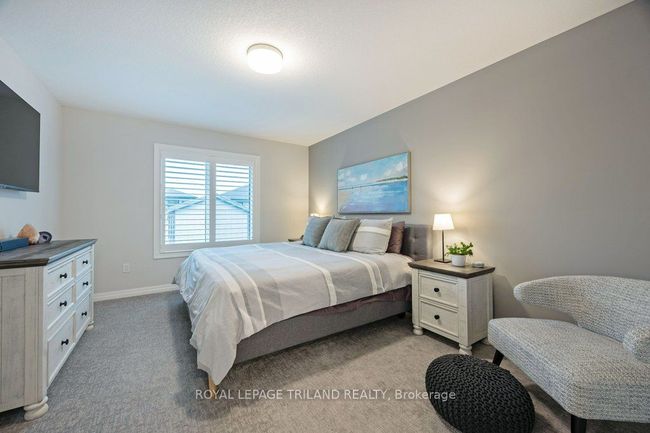 25 Feathers Cross, House attached with 4 bedrooms, 3 bathrooms and 2 parking in St Thomas ON | Image 20