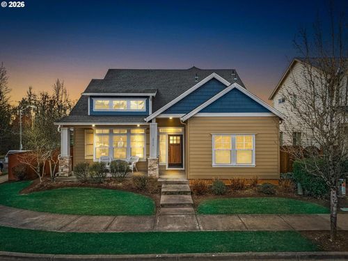 18775 Sunblaze Dr, Oregon City, OR, 97045-8154 | Card Image