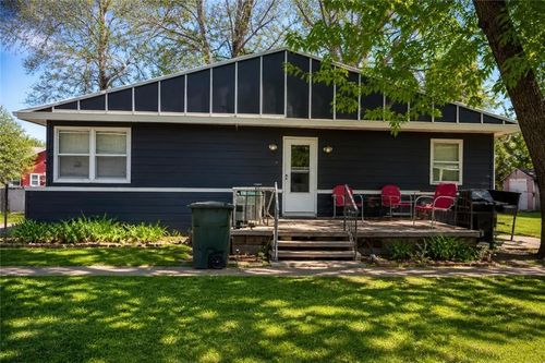 200 S 3rd St, Arma, KS, 66712-4102 | Card Image