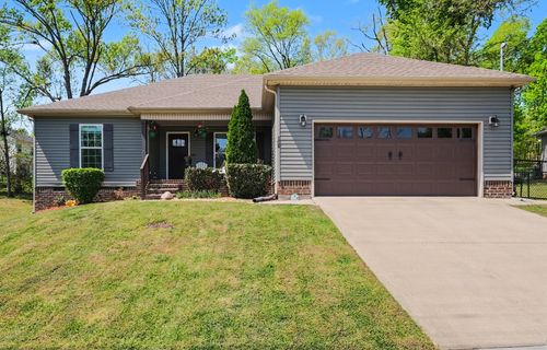 105 Doak St, Shelbyville, TN, 37160-1502 | Card Image