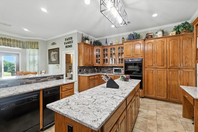 135 Woodstream Ct, House other with 4 bedrooms, 3 bathrooms and null parking in Cresson TX | Image 15