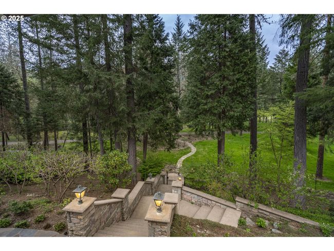 503 Quail Ln, House other with 3 bedrooms, 4 bathrooms and 3 parking in Grants Pass OR | Image 40