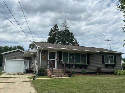 203 Ash Ave, MORRISON, IL, 61270-2702 | Card Image