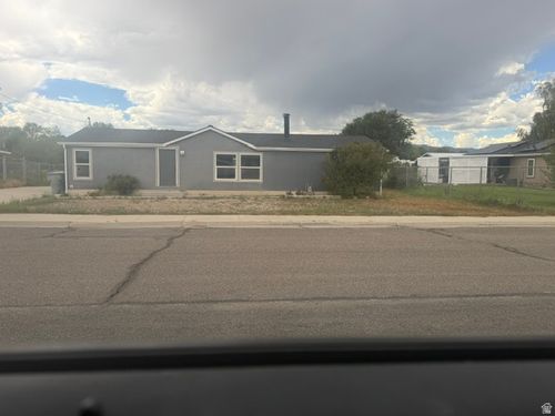 75 N 200 E, Huntington, UT, 84528-4511 | Card Image