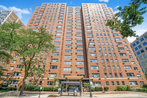 1702-2909 Sheridan Rd, Chicago, IL, 60657-5963 | Card Image