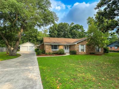 319 Linden Lane, House other with 4 bedrooms, 3 bathrooms and null parking in Lake Jackson TX | Image 1