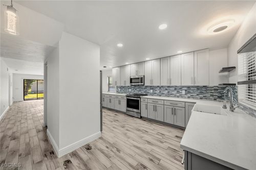 apt-106-10022 Oxfordshire Ln, FORT MYERS, FL, 33908-2356 | Card Image