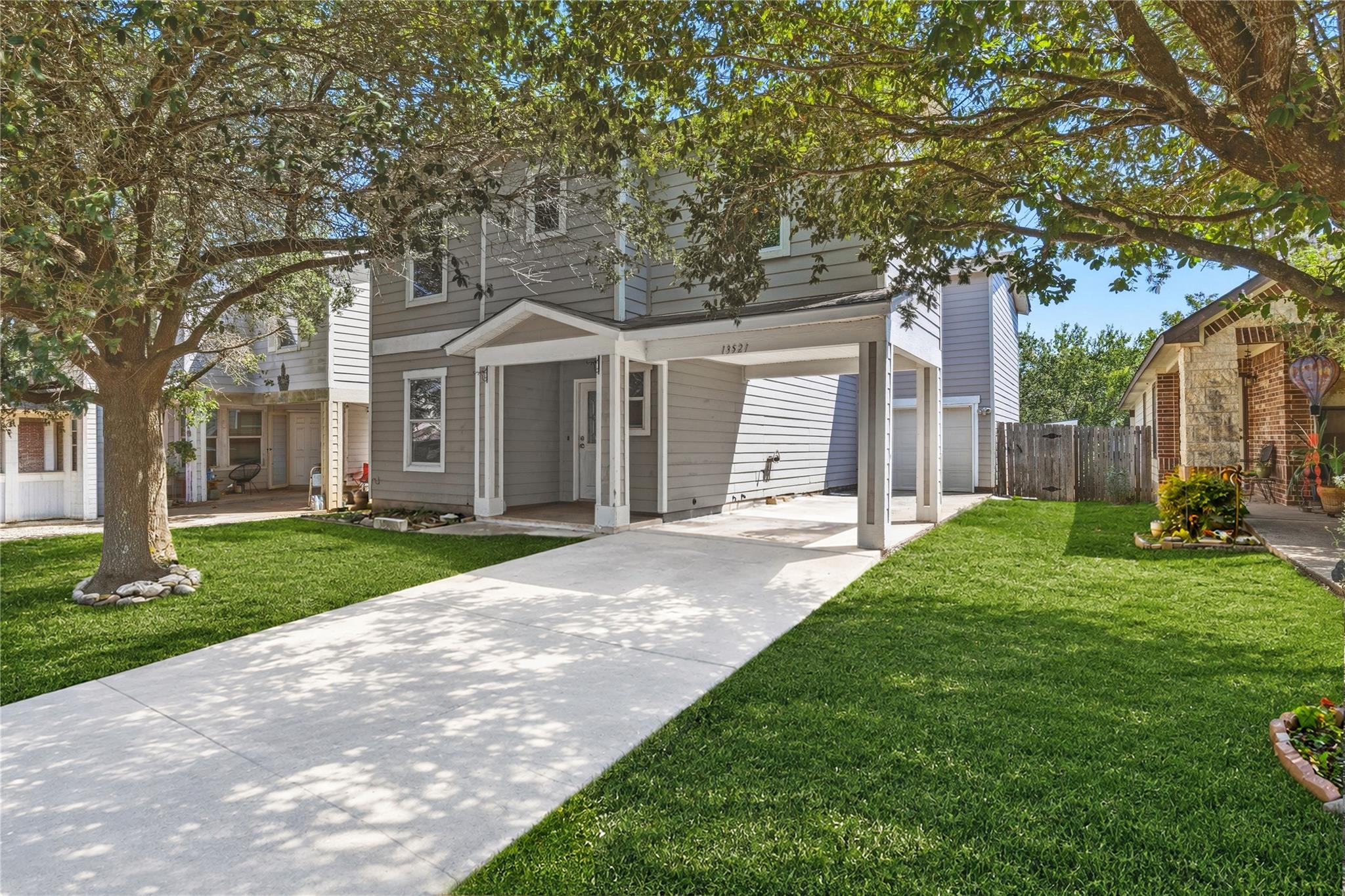 Residential in Del Valle 2