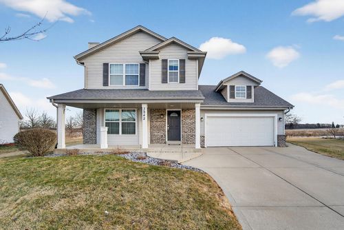 3942 Scenic Way, Caledonia, WI, 53126-9371 | Card Image