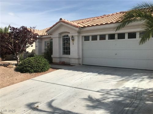 9227 W Viking Rd, Las Vegas, NV, 89147-6852 | Card Image