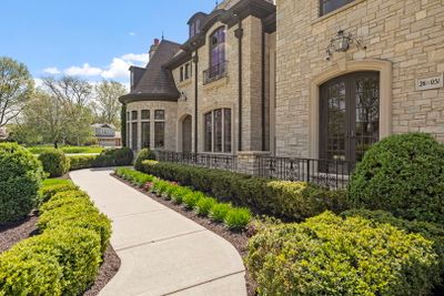 26w051 W Mohican Drive, House other with 6 bedrooms, 6 bathrooms and 4 parking in Wheaton IL | Image 3