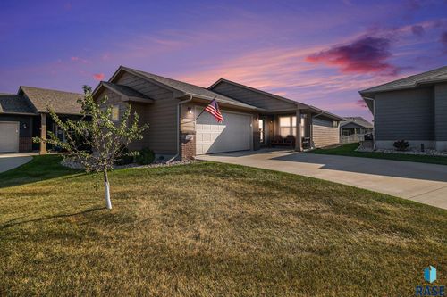 4905 E 62nd St, Sioux Falls, SD, 57108-5197 | Card Image