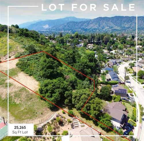 831 Hunters Trl, Glendora, CA, 91740-4524 | Card Image