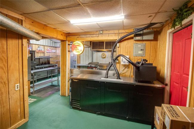 15875 Shipman Rd, Home with 0 bedrooms, 0 bathrooms and null parking in Carlinville IL | Image 36