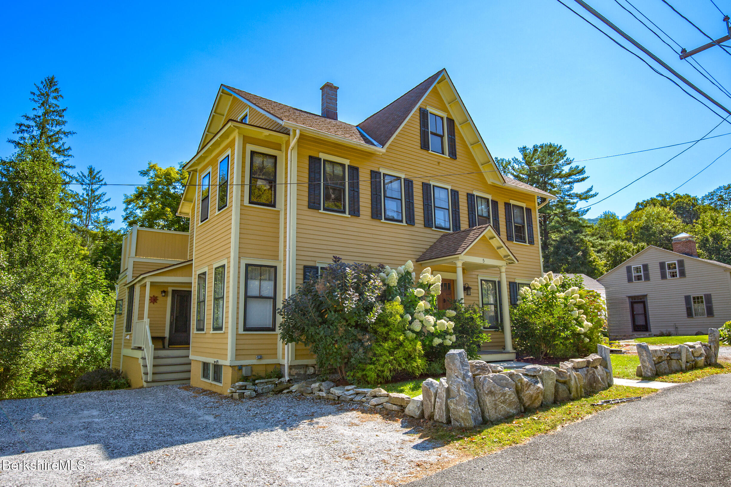 Stockbridge Rd, West Stockbridge, MA 01266