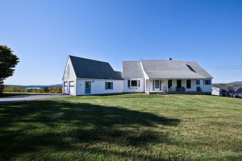 520 Foxes Ridge Rd, Acton, ME, 04001-4815 | Card Image