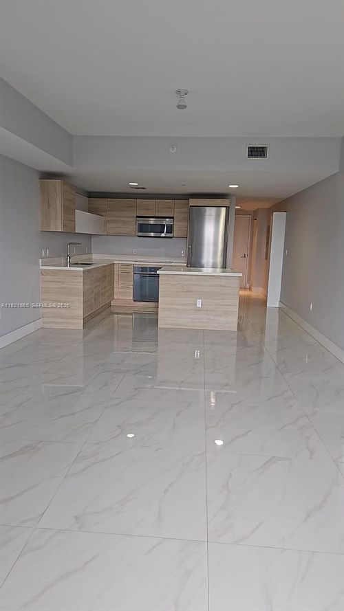 unit-902-16385 Biscayne Blvd, Aventura, FL, 33160-5461 | Card Image