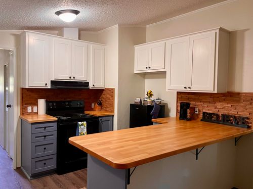 1709 Flag St, Llano, TX, 78643-2969 | Card Image