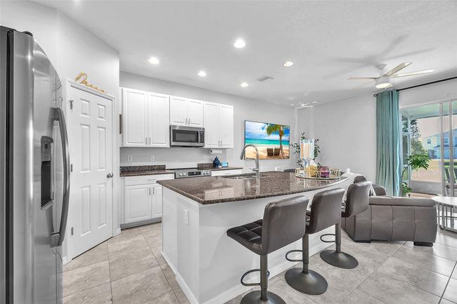 7124 Summer Holly Pl, Townhouse with 3 bedrooms, 3 bathrooms and null parking in RIVERVIEW FL | Image 6
