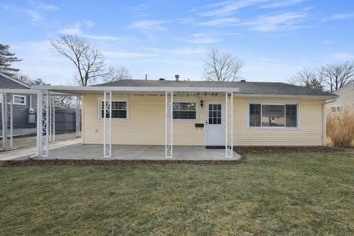 4413 Broadhurst Dr, Columbus, OH, 43213-1834 | Card Image