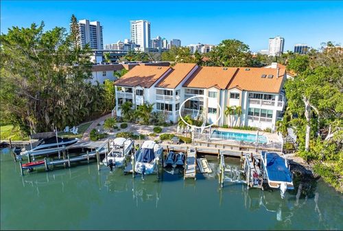 862-862 Hudson Ave, SARASOTA, FL, 34236-7744 | Card Image
