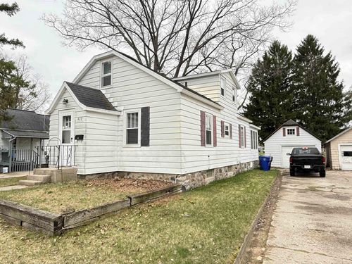 427 S Emery Avenue, Peshtigo, WI, 54157 | Card Image