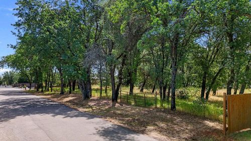 2375 Marilyn Ave, Redding, CA, 96002-2326 | Card Image