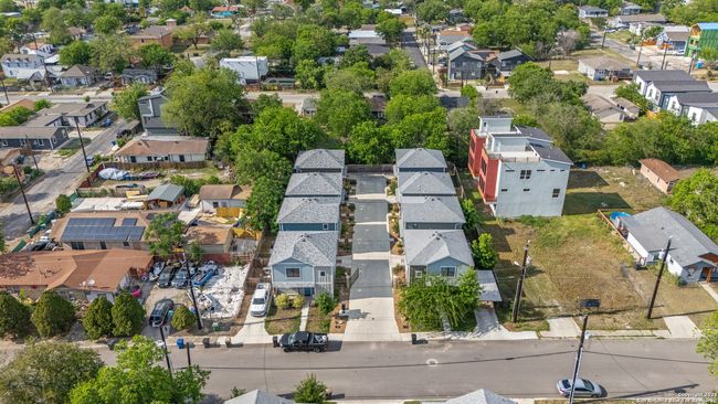 UNIT-401 - 211 Utah St, Townhouse with 2 bedrooms, 3 bathrooms and null parking in San Antonio TX | Image 37