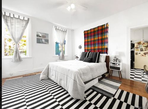 141 Conselyea St, Brooklyn, NY, 11211-2430 | Card Image