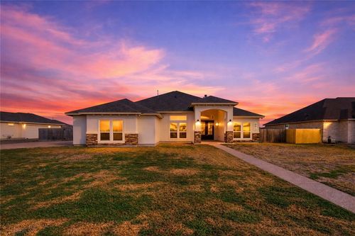 2410 Hedrick Dr, Corpus Christi, TX, 78401 | Card Image