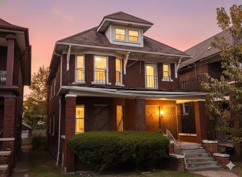 156 Pilgrim St, Highland Park, MI, 48203-2784 | Card Image