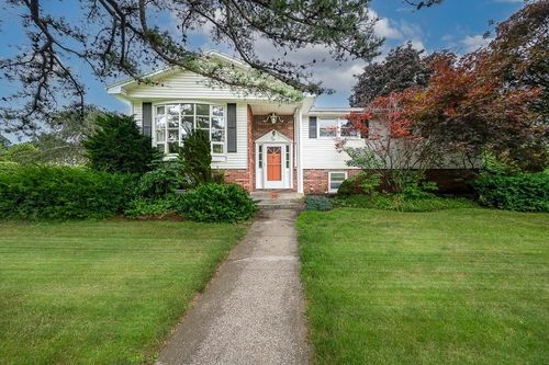36 Roman Dr, Shrewsbury, MA, 01545-5820 | Card Image