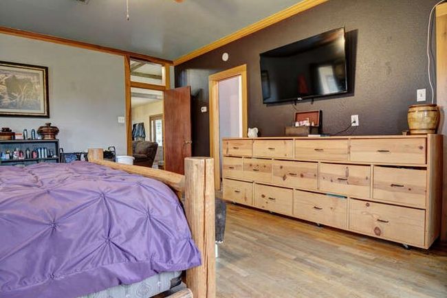 225 Lockwood Rd, House other with 3 bedrooms, 2 bathrooms and 4 parking in Red Rock TX | Image 17