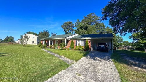 112 White Oak Blvd, Jacksonville, NC, 28546-4540 | Card Image