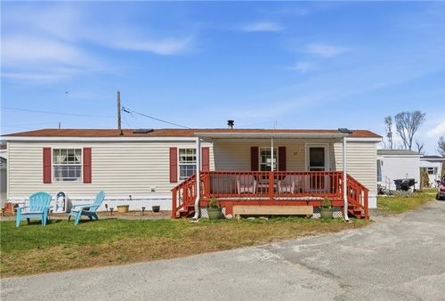 27 Woodward Rd, Lincoln, RI, 02865-4933 | Card Image