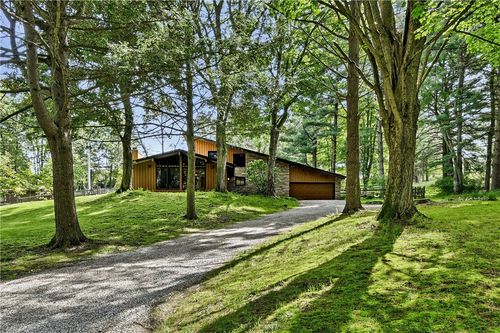 1525 Old State Rd, Gibsonia, PA, 15044-6167 | Card Image