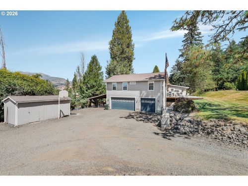 216 Terrace Dr, Glide, OR, 97443-0439 | Card Image