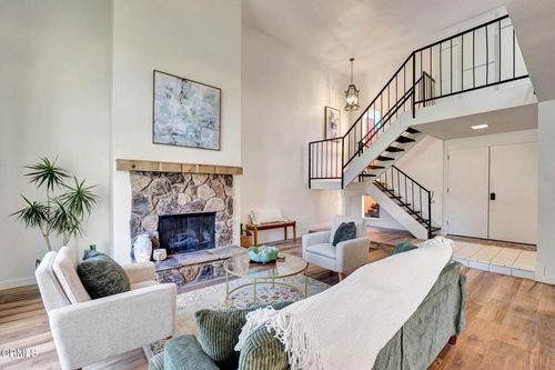 236 Shirley Ln, Palmdale, CA, 93551-2908 | Card Image