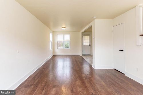 21-101 E Camden Ave, MOORESTOWN, NJ, 08057-1600 | Card Image