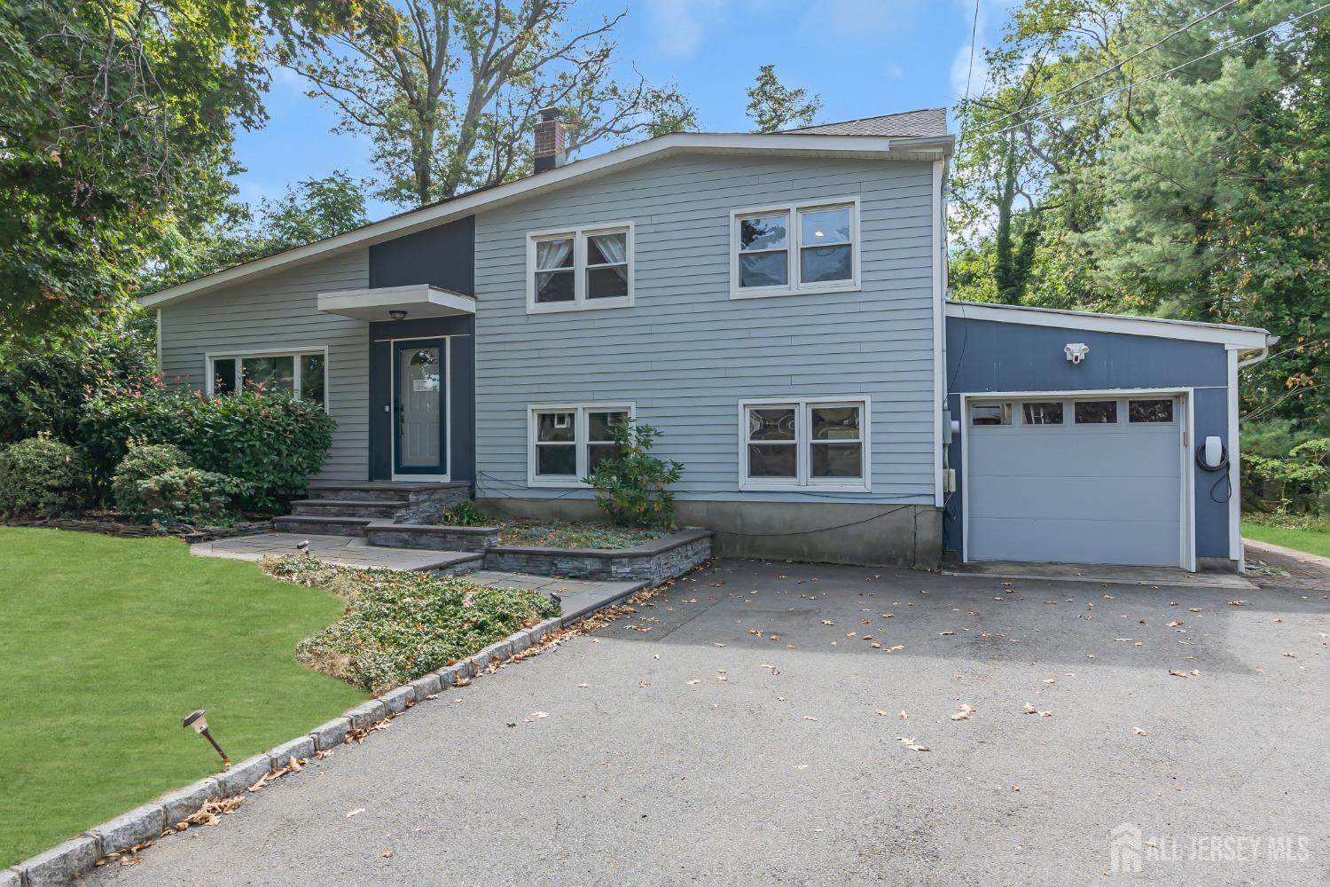 Voorhees Rd, New Brunswick, NJ 08901