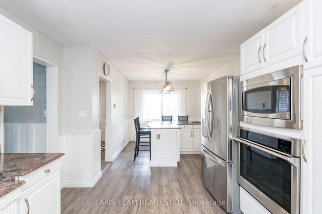 6234 Yonge St, House other with 7 bedrooms, 4 bathrooms and 15 parking in Churchill ON | Image 10