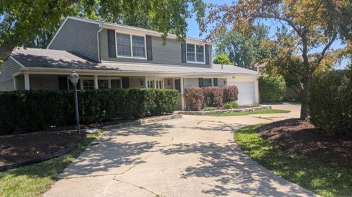 25964 Kilreigh Dr, Farmington Hills, MI, 48336-1555 | Card Image