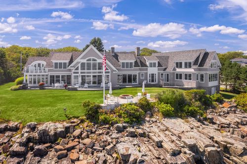 113 Bald Head Cliff Rd, Cape Neddick, ME, 03902 | Card Image