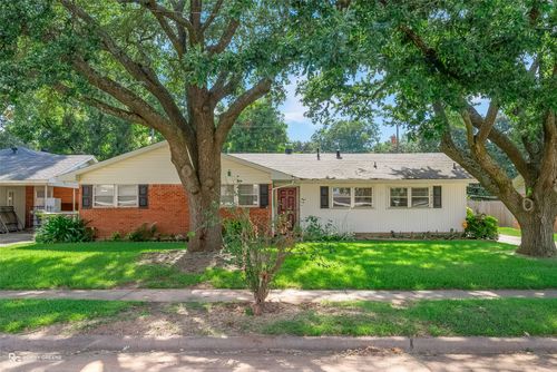 1617 Margaret St, Bossier City, LA, 71112-2733 | Card Image