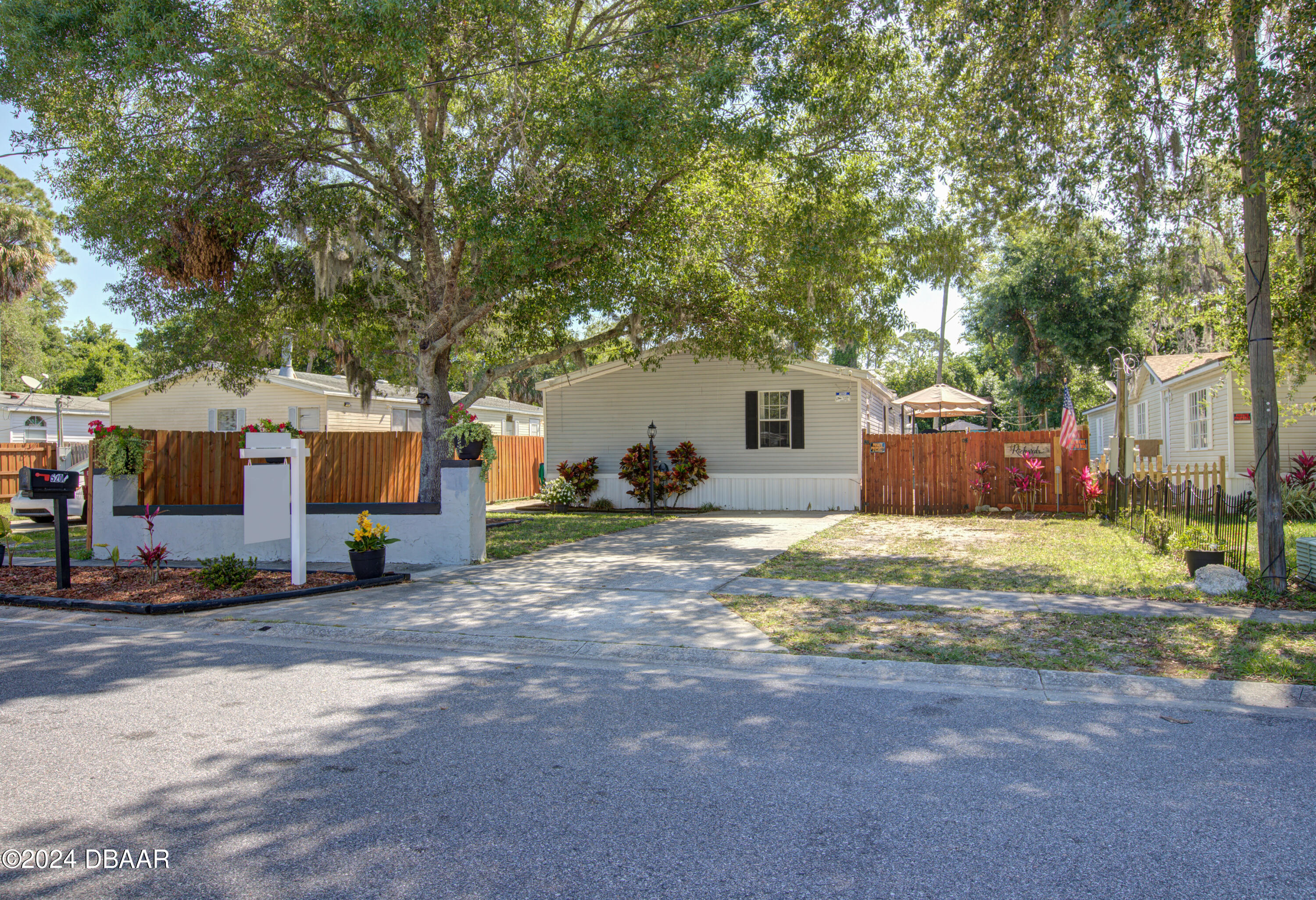 Wood St, Port Orange, FL 32127